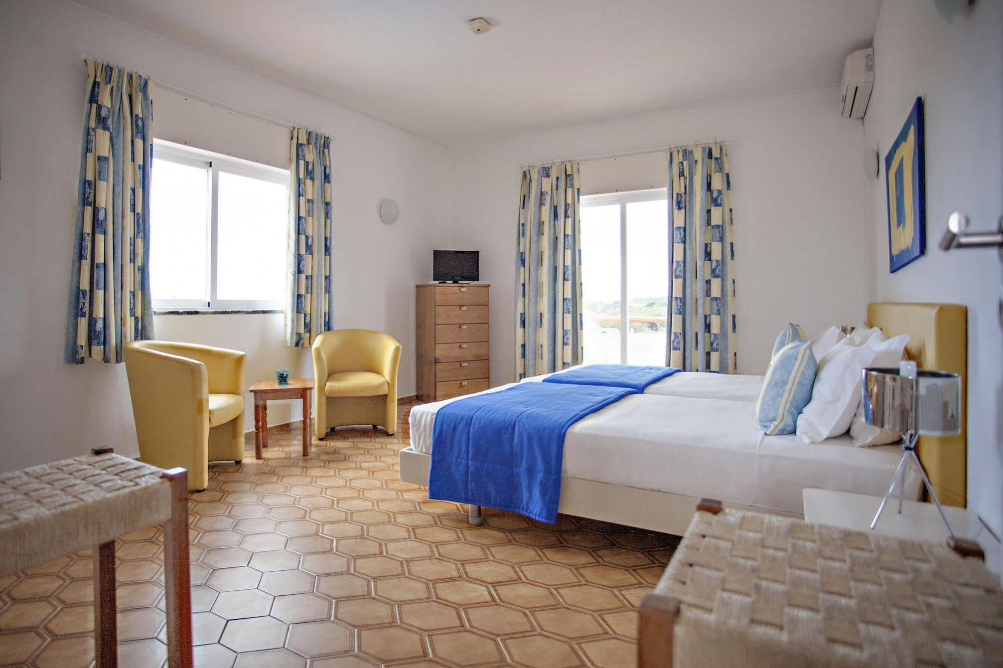 Apartamentos Turisticos Gida By Umbral Quarteira Kültér fotó
